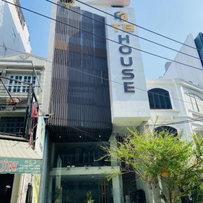 Cho thuê tòa nhà quận Tân Bình, mặt tiền đường Cửu Long