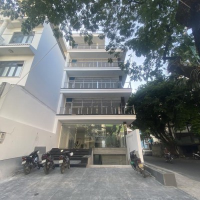 Cho thuê tòa nhà góc 2 mặt tiền đường Tân Sơn Nhì