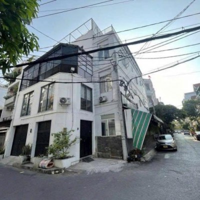 Nhà mặt tiền đường Nguyễn Trọng Lội diện tích: 8x18m lửng 3 tầng sân thượng